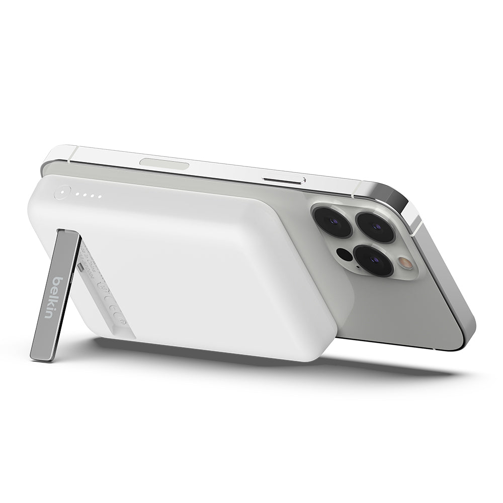Belkin BoostCharge Magnetic Wireless Power Bank 5K + Stand - White