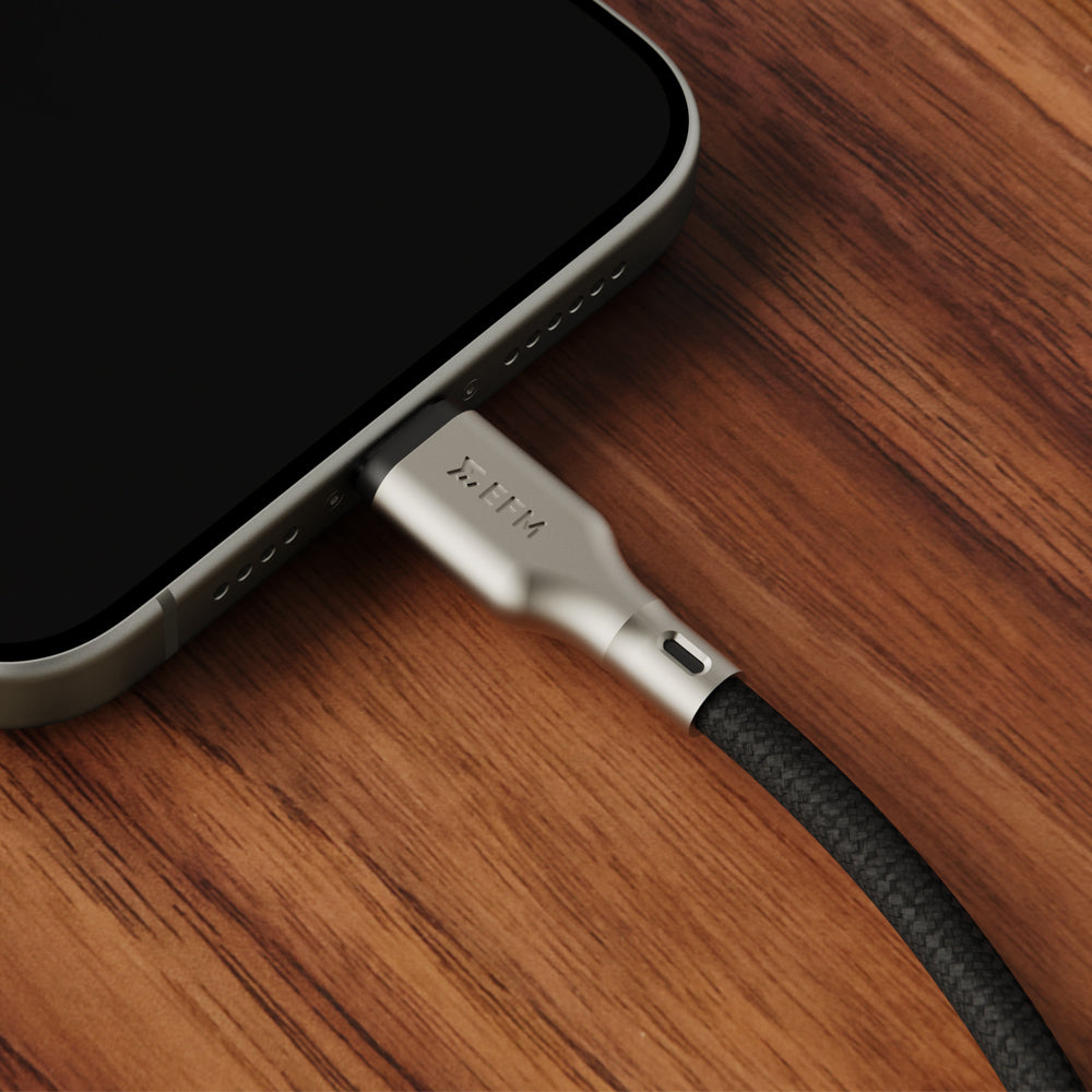 EFM USB-C to USB-C 140W Pro Power and Data Cable - With Aramid Fibre Reinforcement 2M